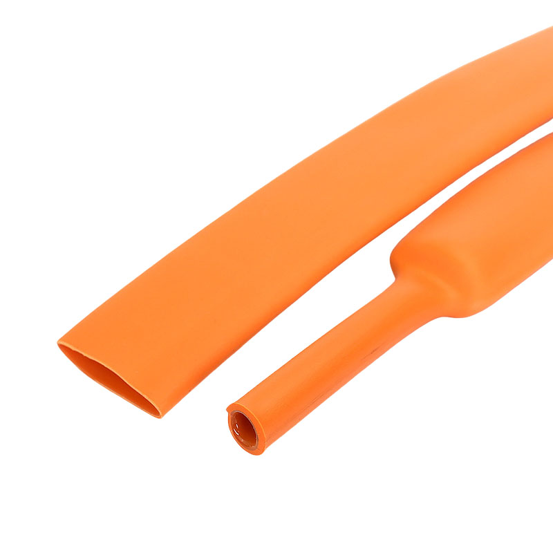 How does the surface smoothness of heat shrink tubing ensure the high quality standards of the product?